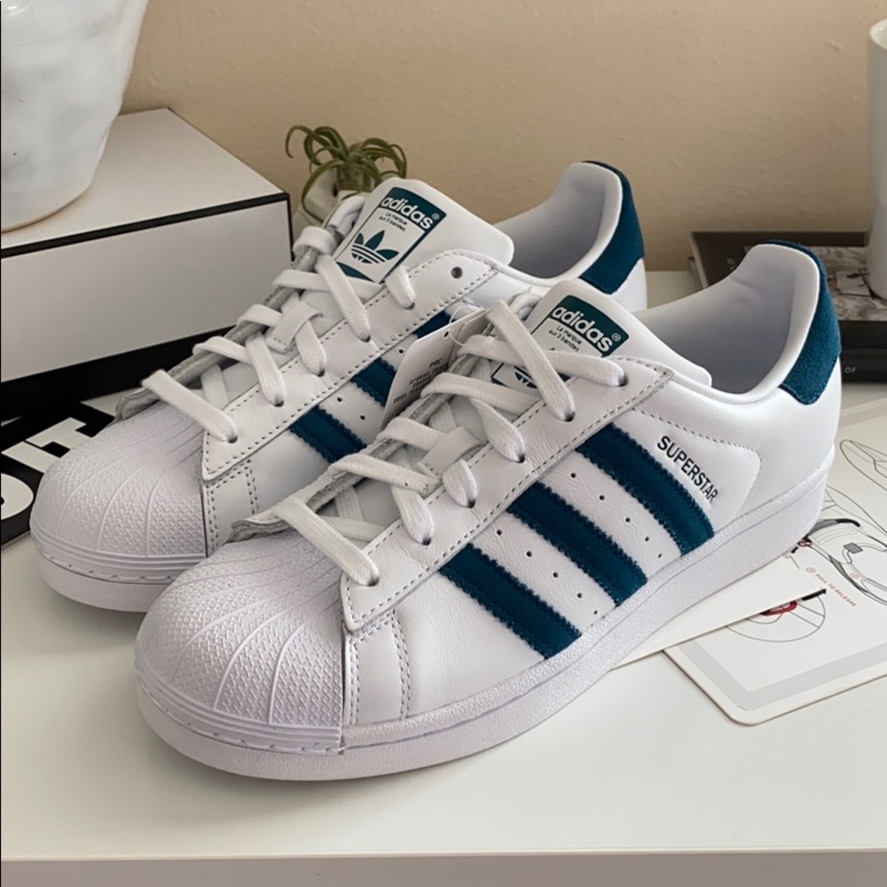 NWT Adidas superstar - Picture 5 of 11